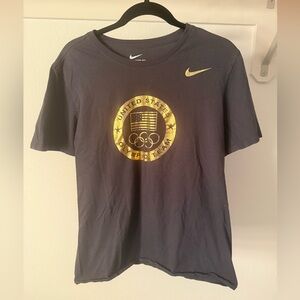 Nike USA Olympic Team Tee Shirt Gold Foil Logo | Men’s Medium
